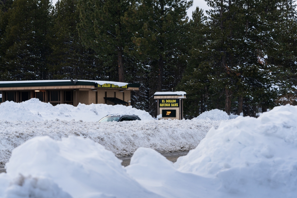 South Lake Tahoe Digs out After “Leap Year Blizzard”